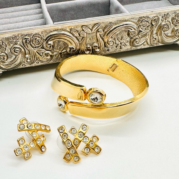 Vintage Modernist Crystal Bracelet & NWT Rhinestone Earrings - Picture 7 of 14